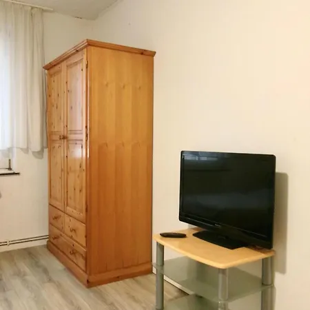 公寓 Shk - Moebliert - Wifi -